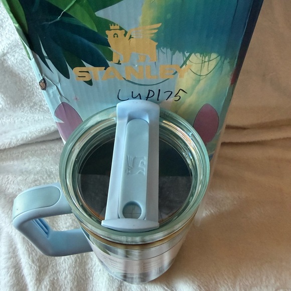 New Stanley 40oz Stitch Blue and Gold in the Morning Quencher Tumbler - Picture 7 of 8